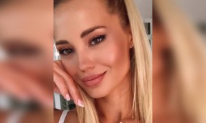 फेस देखलेना एक बार क्या स्माइल है !