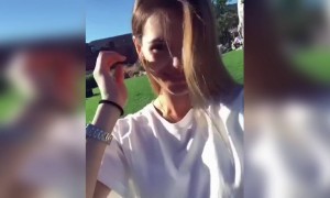 क्या क्यूट स्माइल है !