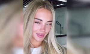 क्या स्माइल है साइलेंट वीडियो !