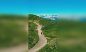 सुंदर वीडियो,,,....