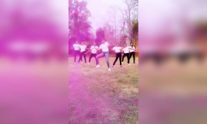 होली मुबारक-होली है भई होली है.....