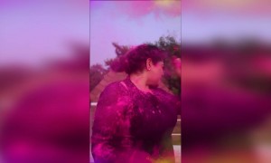 होली है भई होली है!!