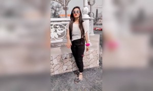 हैप्पी होली - आइए रंगों के इस त्योहार का आनंद लें......