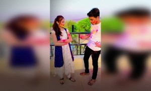 हैप्पी होली 2021  - आइए रंगों के इस त्योहार का आनंद लें!!!