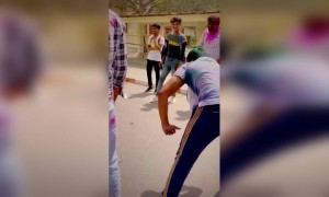 होली मुबारक - आइए रंगों के इस त्योहार का आनंद लें.............