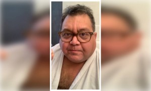 क्या आपको पता था आपके परफ्यूम किसी के उलटी के साथ बने हैं ?