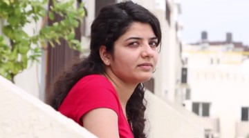  सिगरेट के धुँए की तरह इस लड़की ने कर दी इसकी ज़िन्दगी धुआँ - धुआँ 